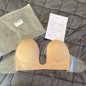 NEVER WORN. Bontierie U-shaped adhesive strapless, backless bra. Size D
